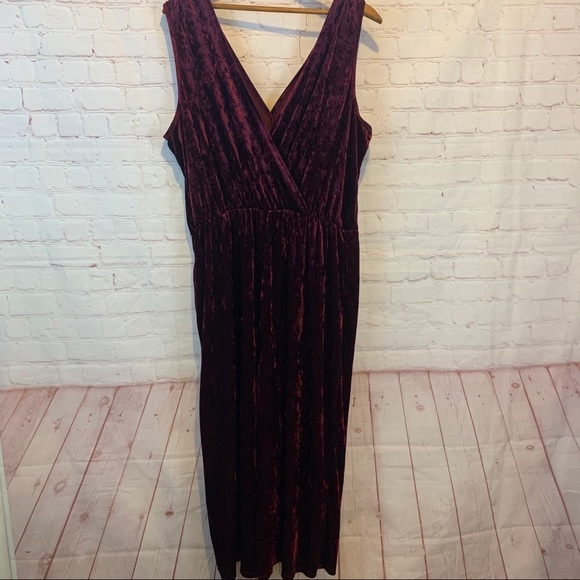 Xhilaration Pants - Crushed velour burgundy cropped wide leg jumpsuit